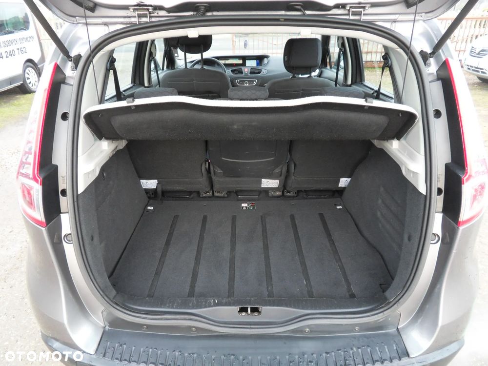 Renault Scenic 1.9 dCi Emotion - 9