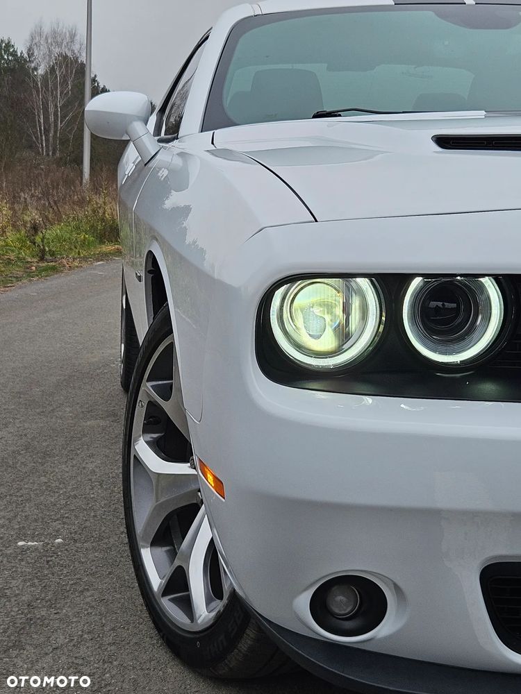 Dodge Challenger Automatik R/T Plus - 24