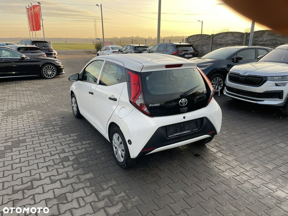 Toyota Aygo x - 5