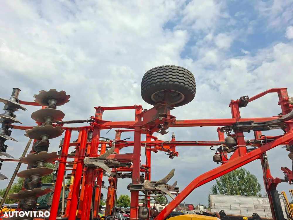 Kuhn Performer 6000 cultivator cu discuri si dinti - 22