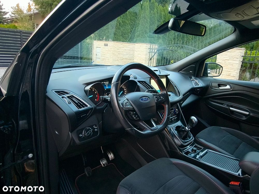 Ford Kuga - 32