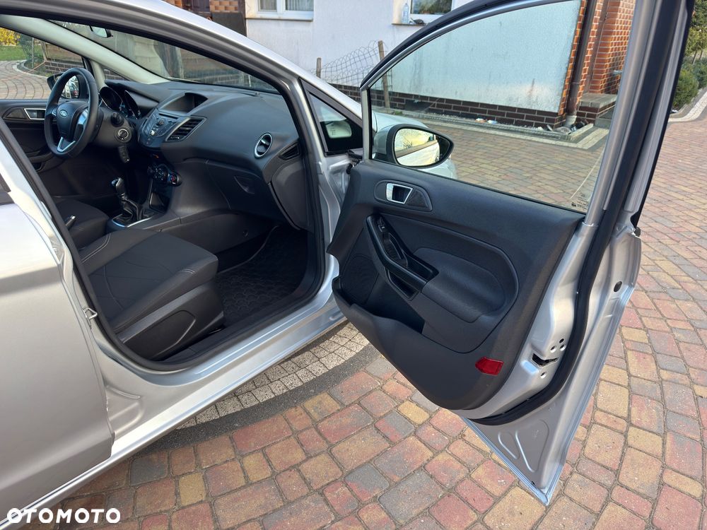 Ford Fiesta - 24