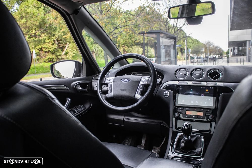 Ford S-Max 2.0 TDCi DPF Titanium - 34