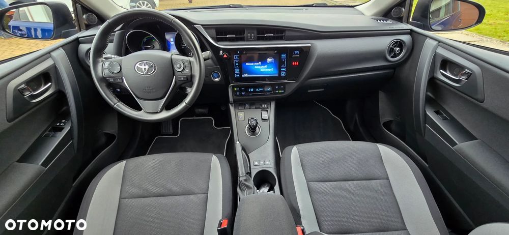 Toyota Auris - 22