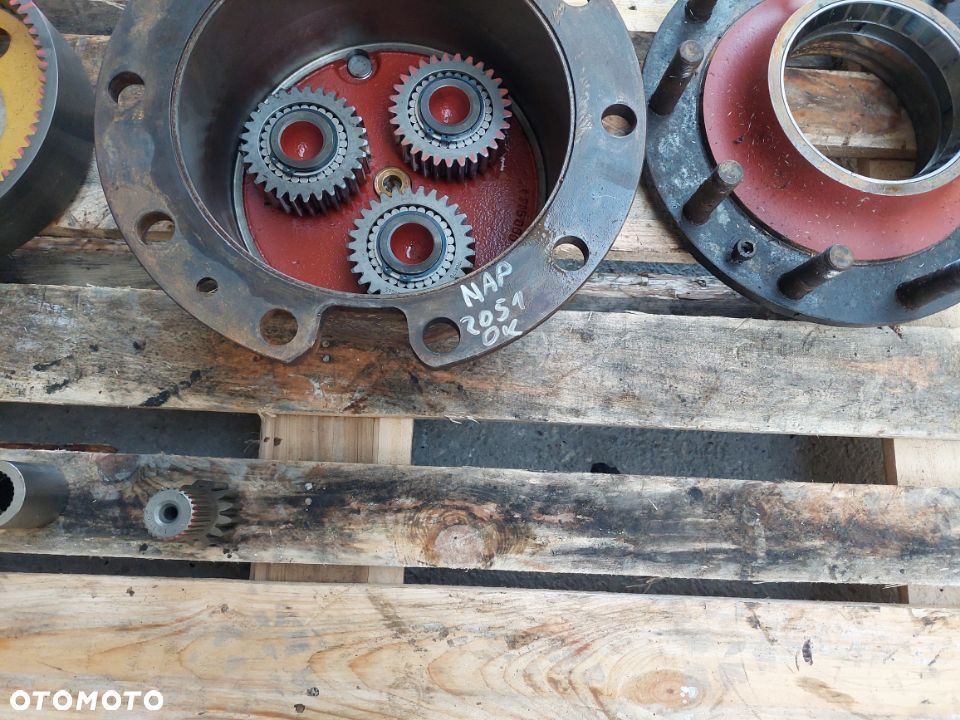 ZWOLNICA PIASTA SZTYWNA KOPARKA O&K MH4 MH 4 PLUS LEWA [W-71, S-3×29, P-13Z / 26F, SZ-10][NAP 2051] - 2