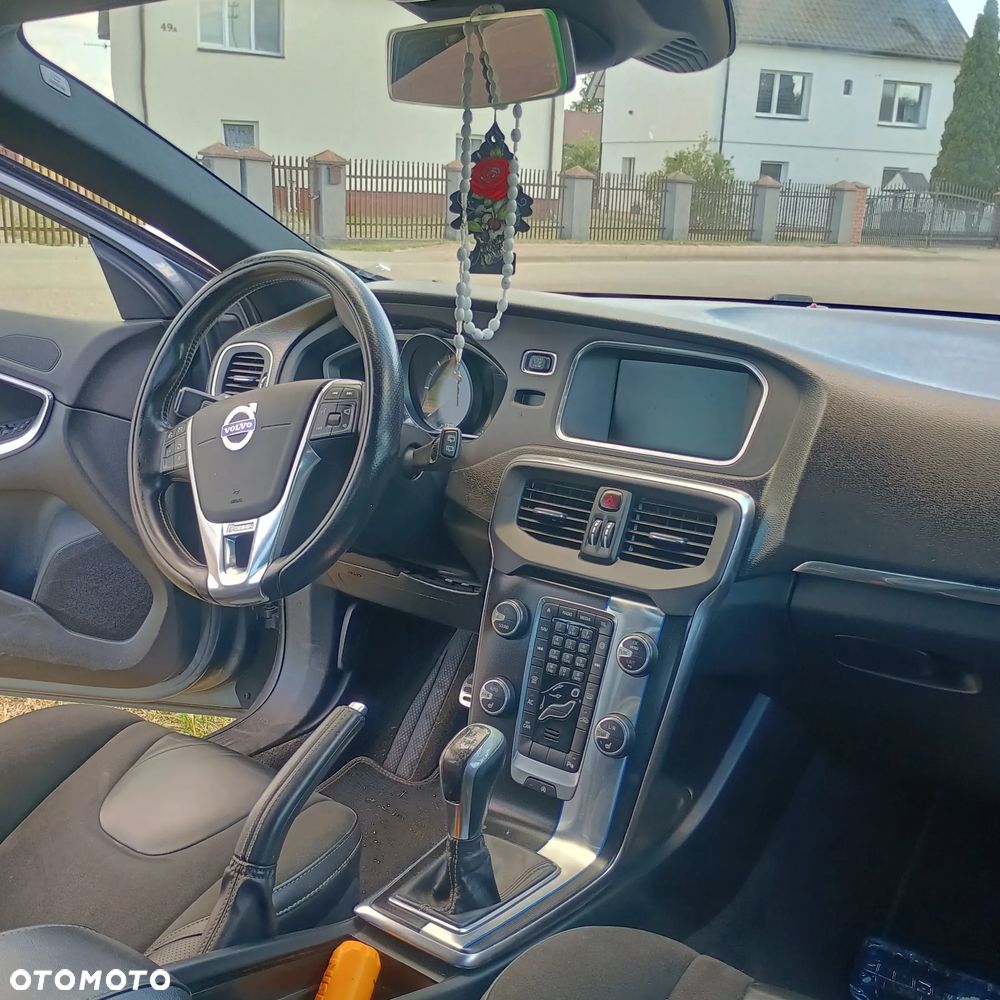 Volvo V40 D2 Drive-E R-Design Kinetic - 27