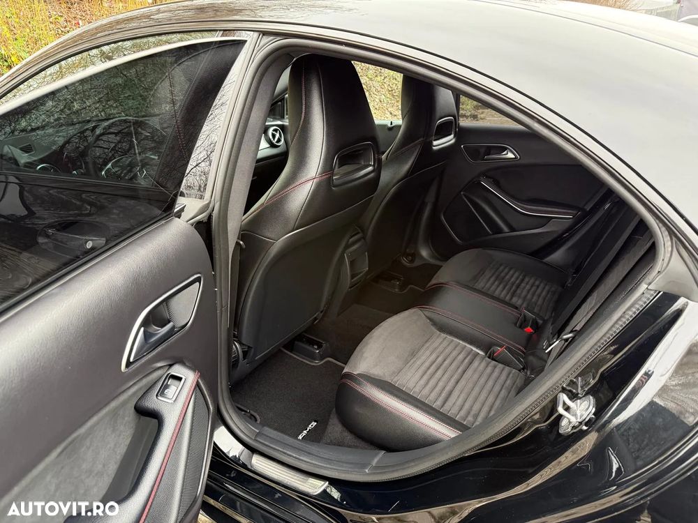 Mercedes-Benz CLA Shooting Brake 180 7G-DCT AMG Line - 18