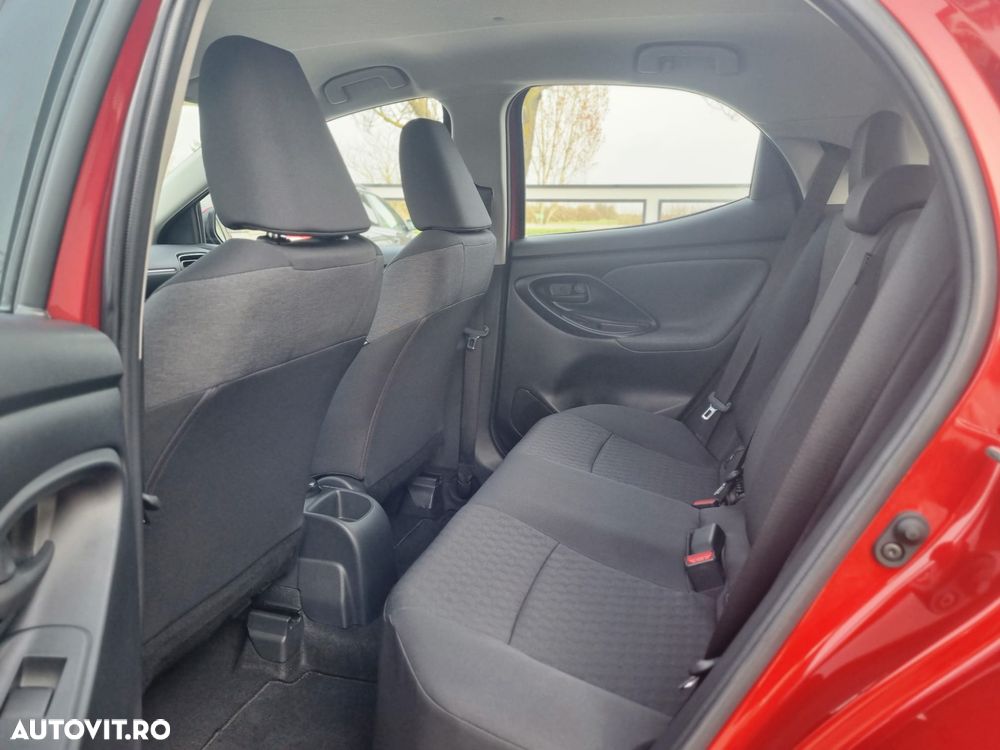 Toyota Yaris 1.5 L CVT Dynamic - 14