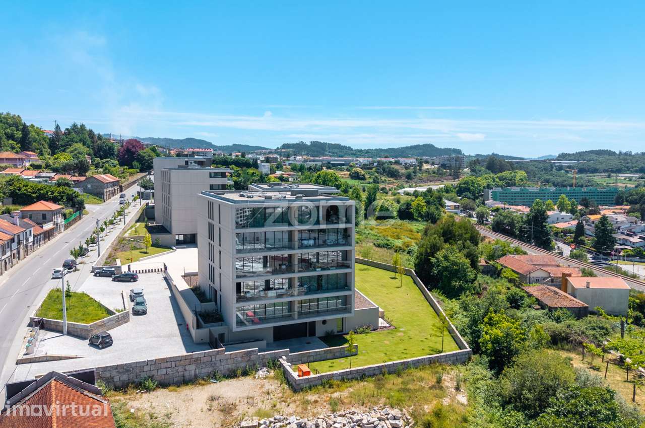 Apartamento T1 no Edifício Castanheiro, Urgezes - Grande imagem: 4/29