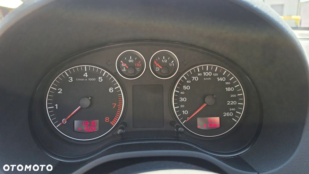 Audi A3 Sportback 1.6 Ambition - 8