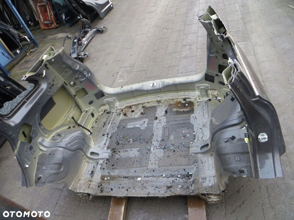 KIA SORENTO III WANNA PAS TYLNY BŁOTNIK KPL ABT 15- - 4