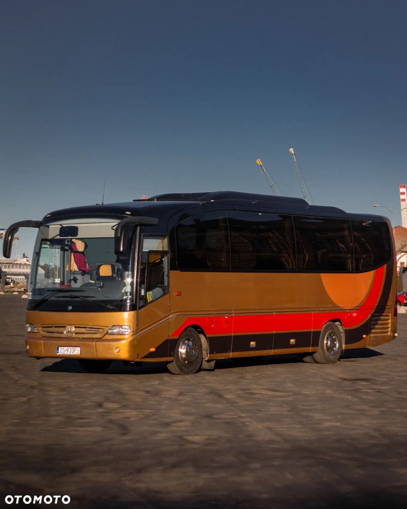 Mercedes-Benz Tourino - 1