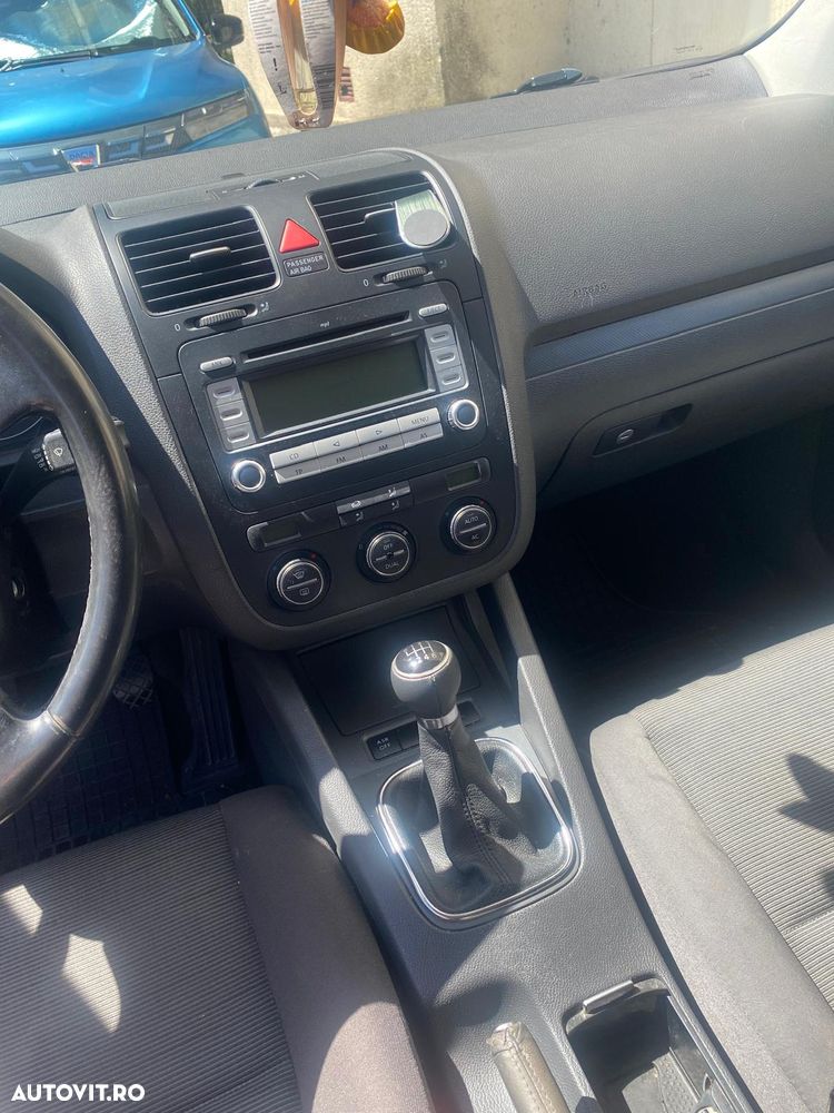 Volkswagen Golf 1.9 TDI Comfortline DPF 4Motion - 4
