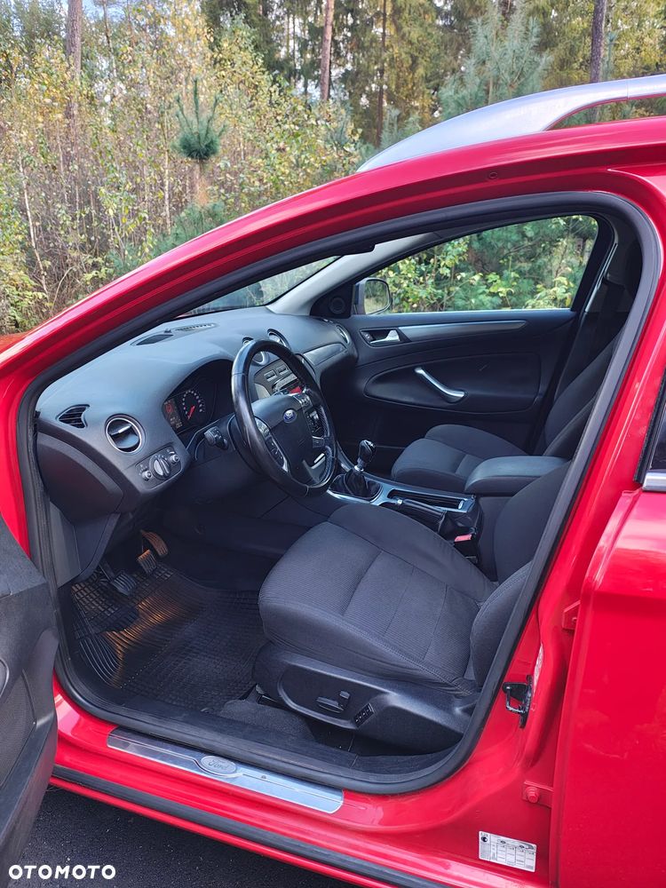 Ford Mondeo - 19