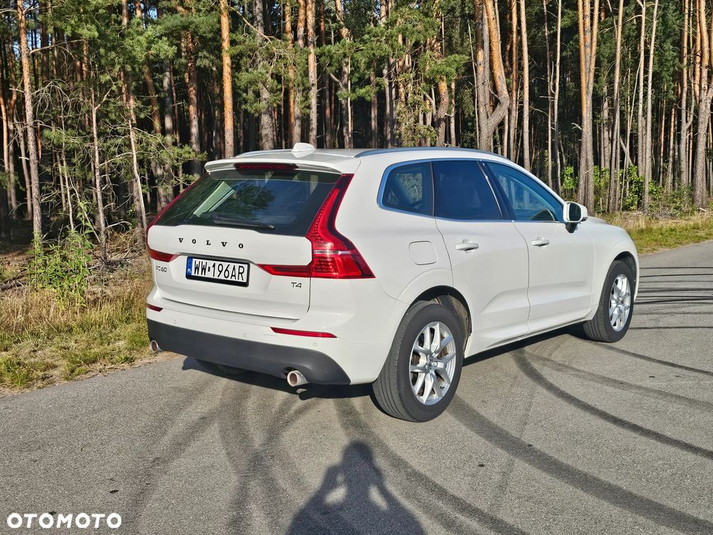 Volvo XC 60 T4 Momentum Pro - 5