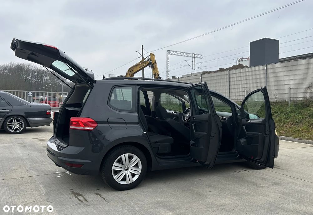 Volkswagen Touran 1.5 TSI EVO Trendline - 5