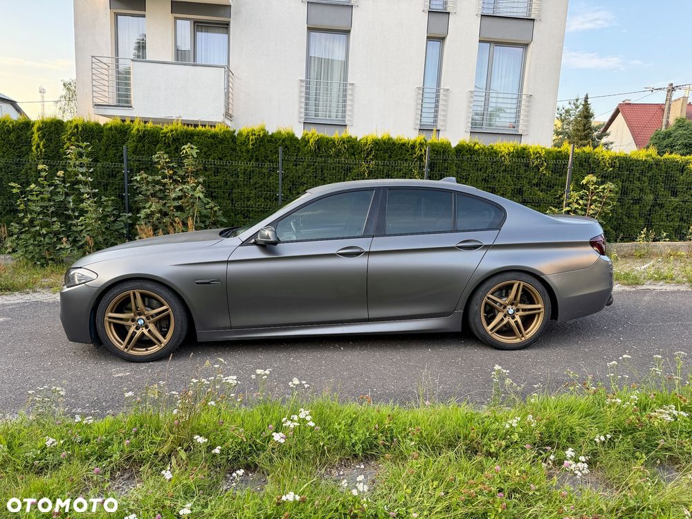 BMW Seria 5 528i xDrive - 2