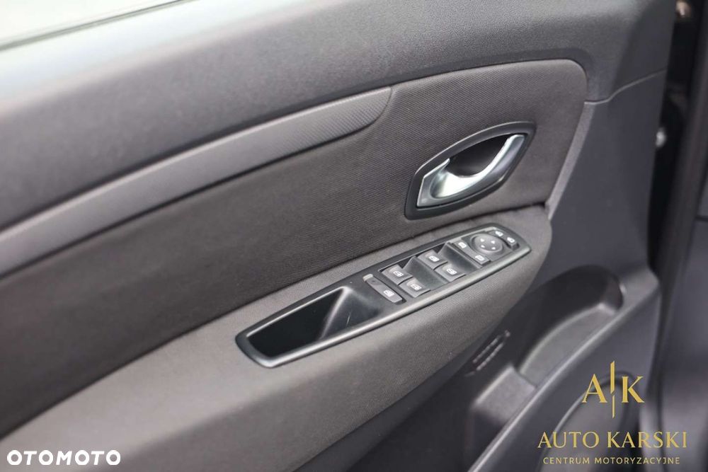 Renault Grand Scenic 2.0 16V 140 CVT Dynamique - 27