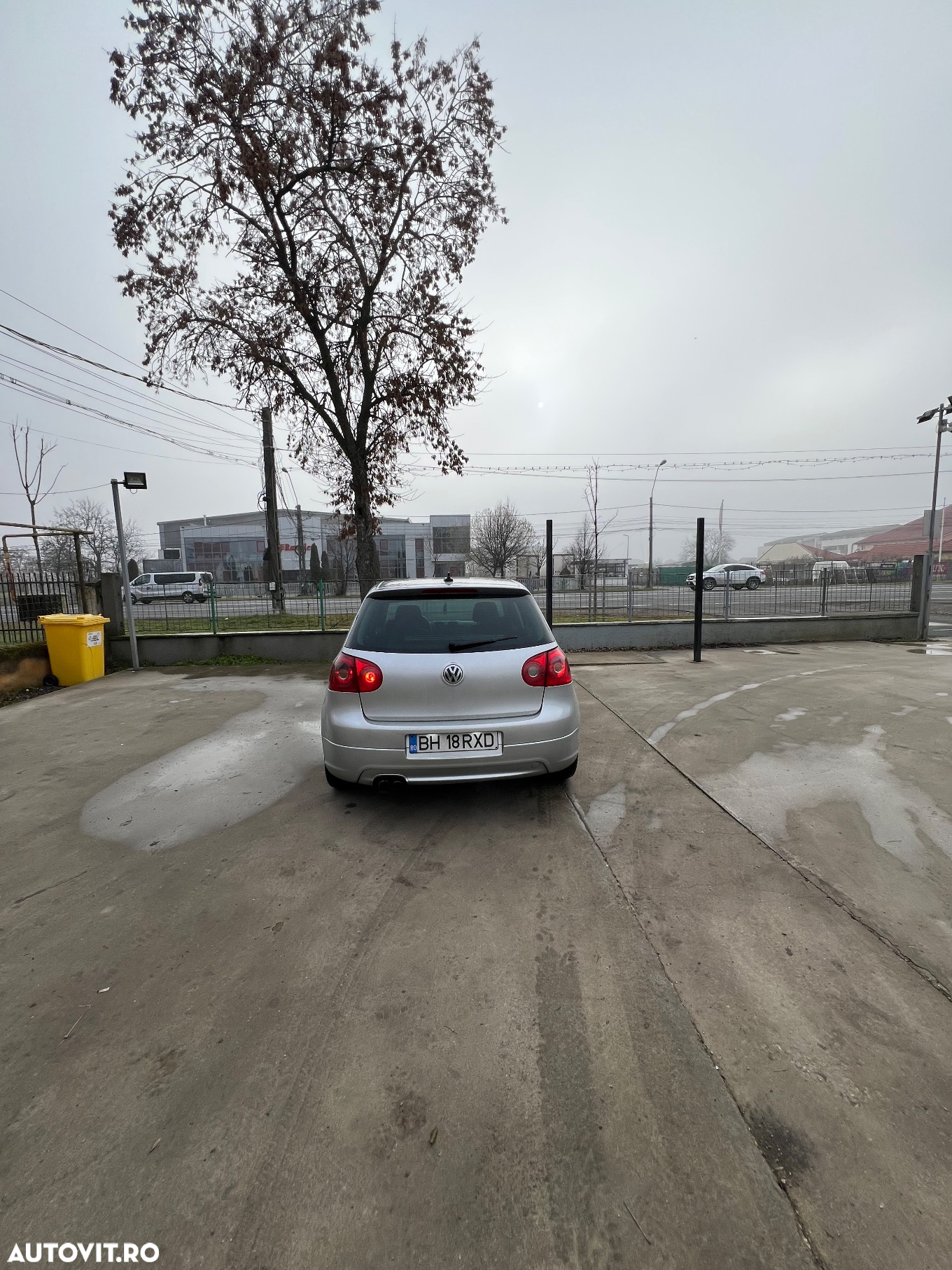 Volkswagen Golf 2.0 DPF GTD - 12
