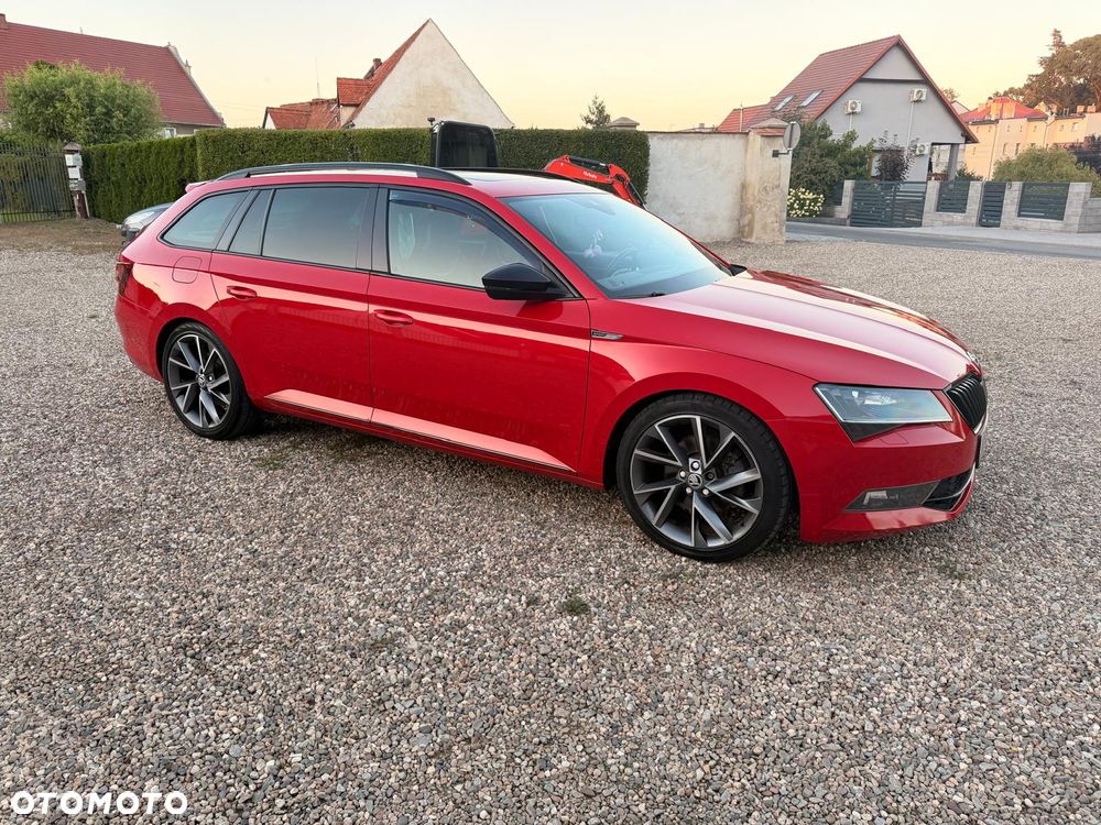 Skoda Superb 2.0 TDI Sportline - 8