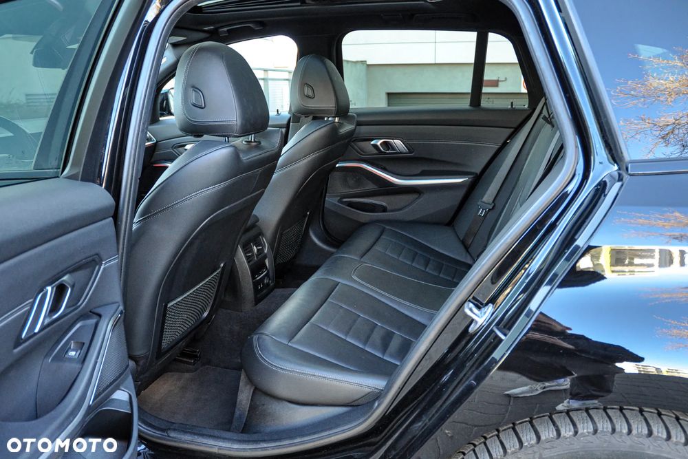 BMW Seria 3 320d - 8