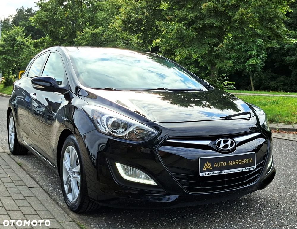 Hyundai i30 blue 1.6 CRDi Style - 14