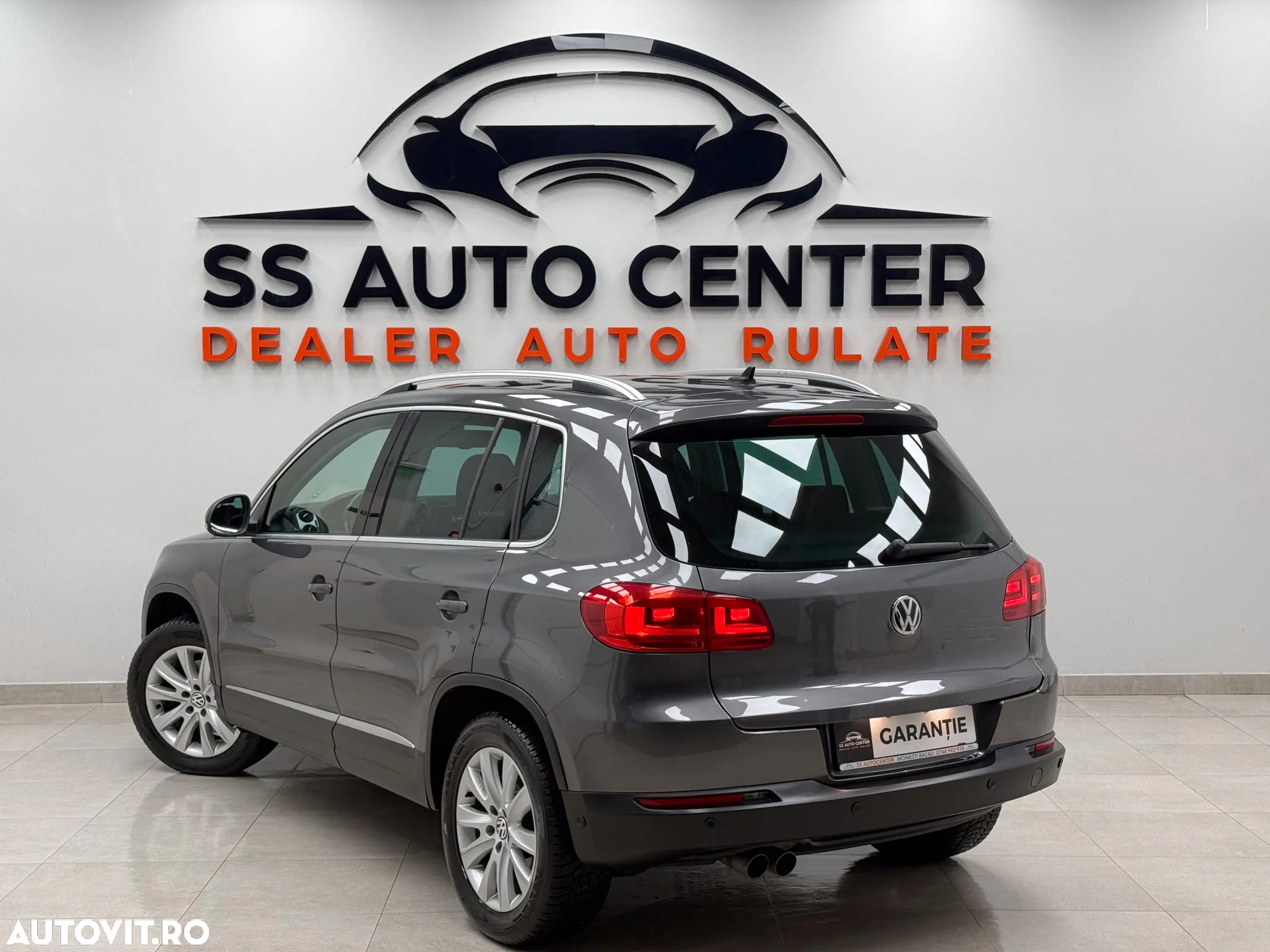 Volkswagen Tiguan 2.0 TDI 4Motion DSG Sport & Style - 4