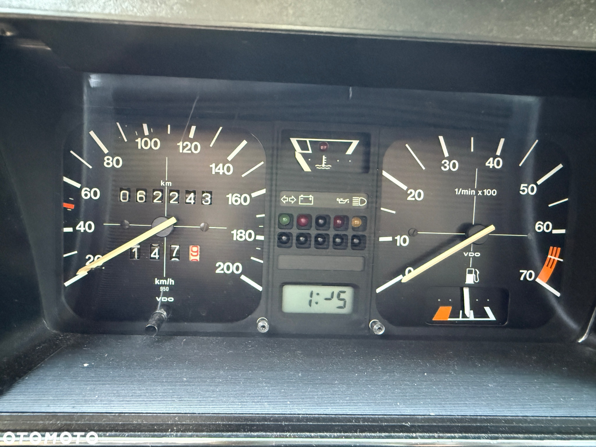 Volkswagen Golf 1.6 CL - 6