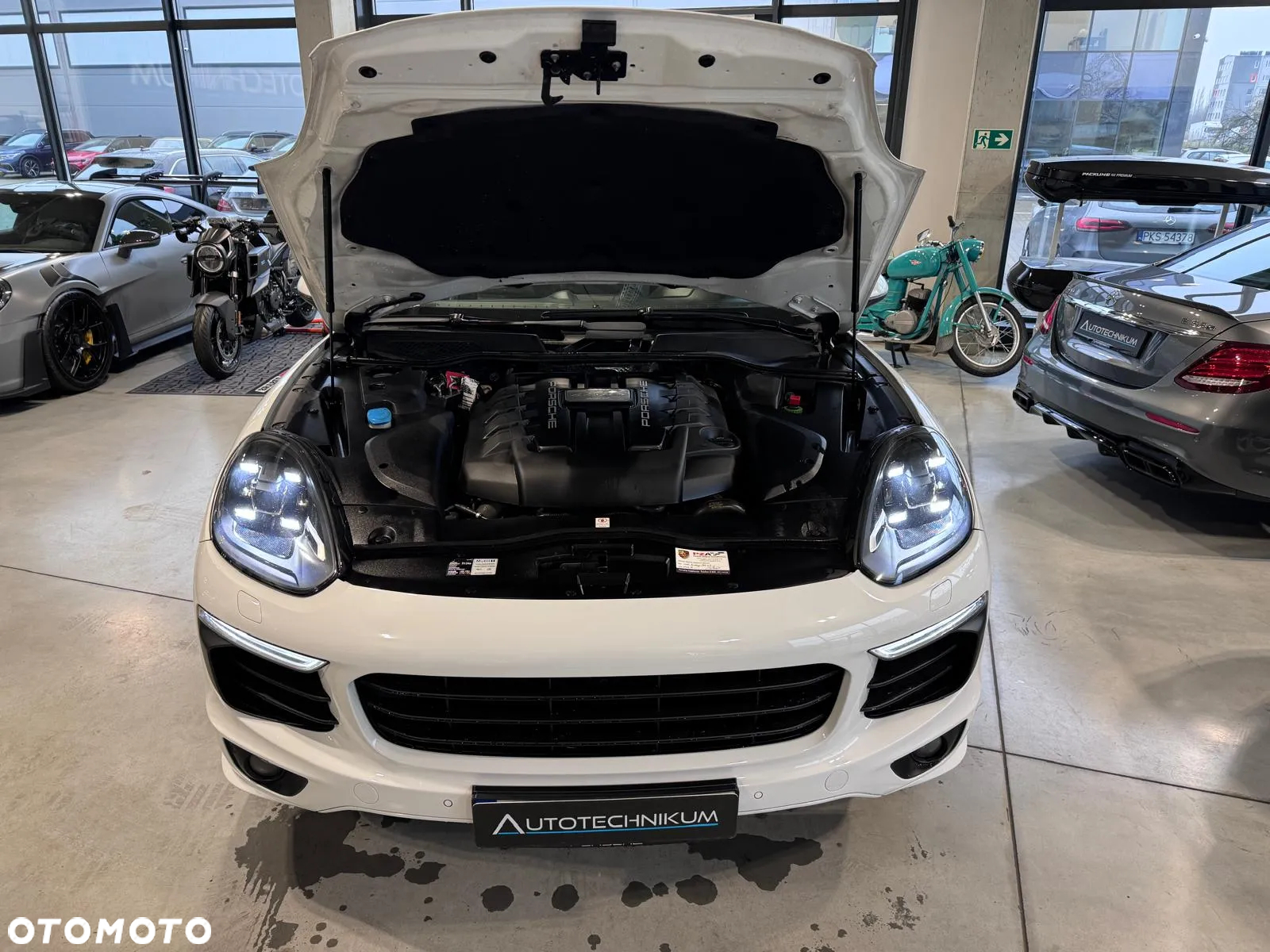 Porsche Cayenne S Diesel Platinum Edition - 30