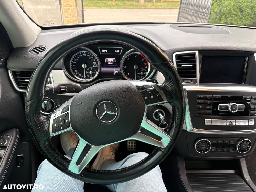 Mercedes-Benz ML - 9
