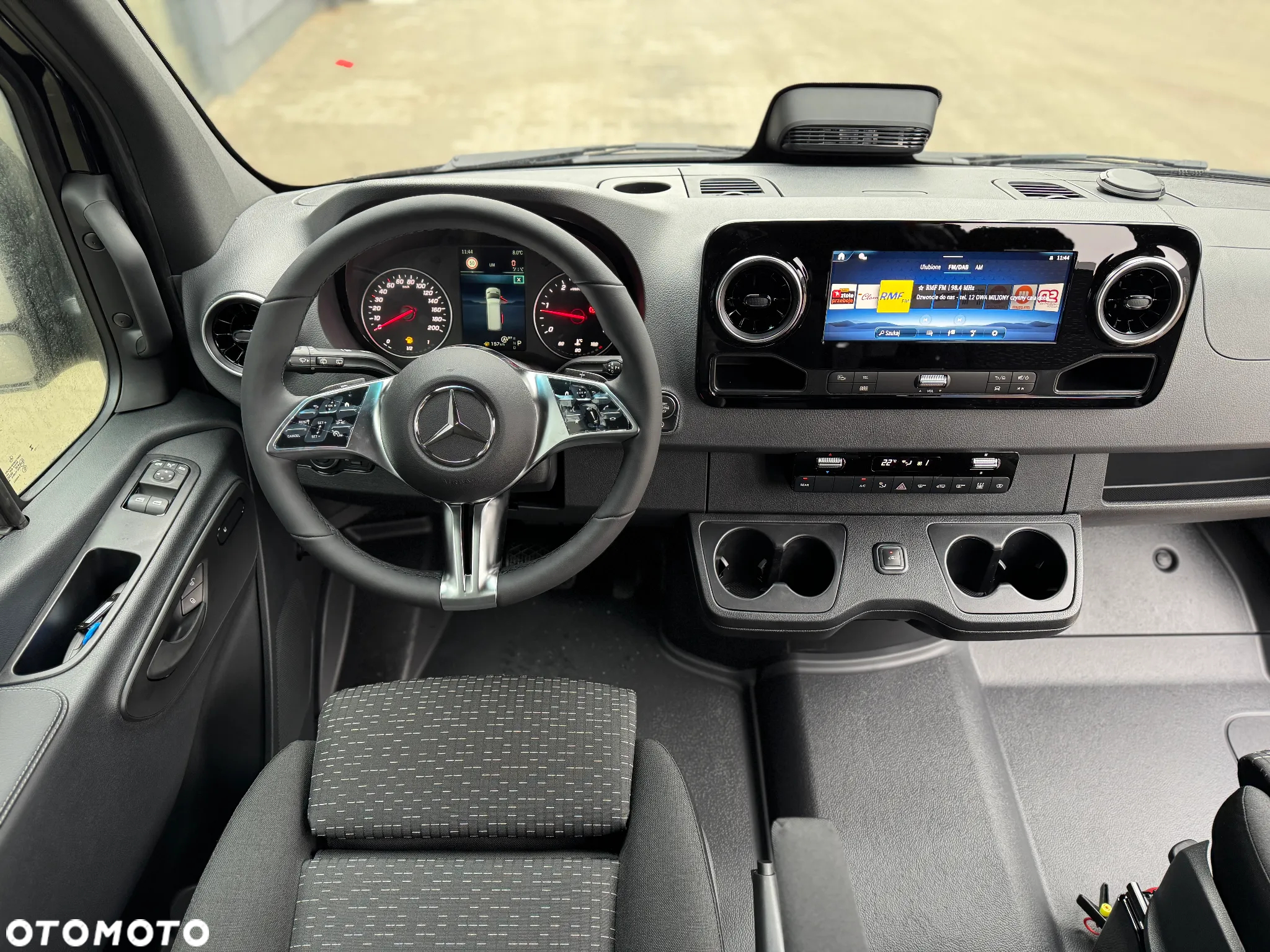 Mercedes-Benz Sprinter 319CDI Tourer - 29