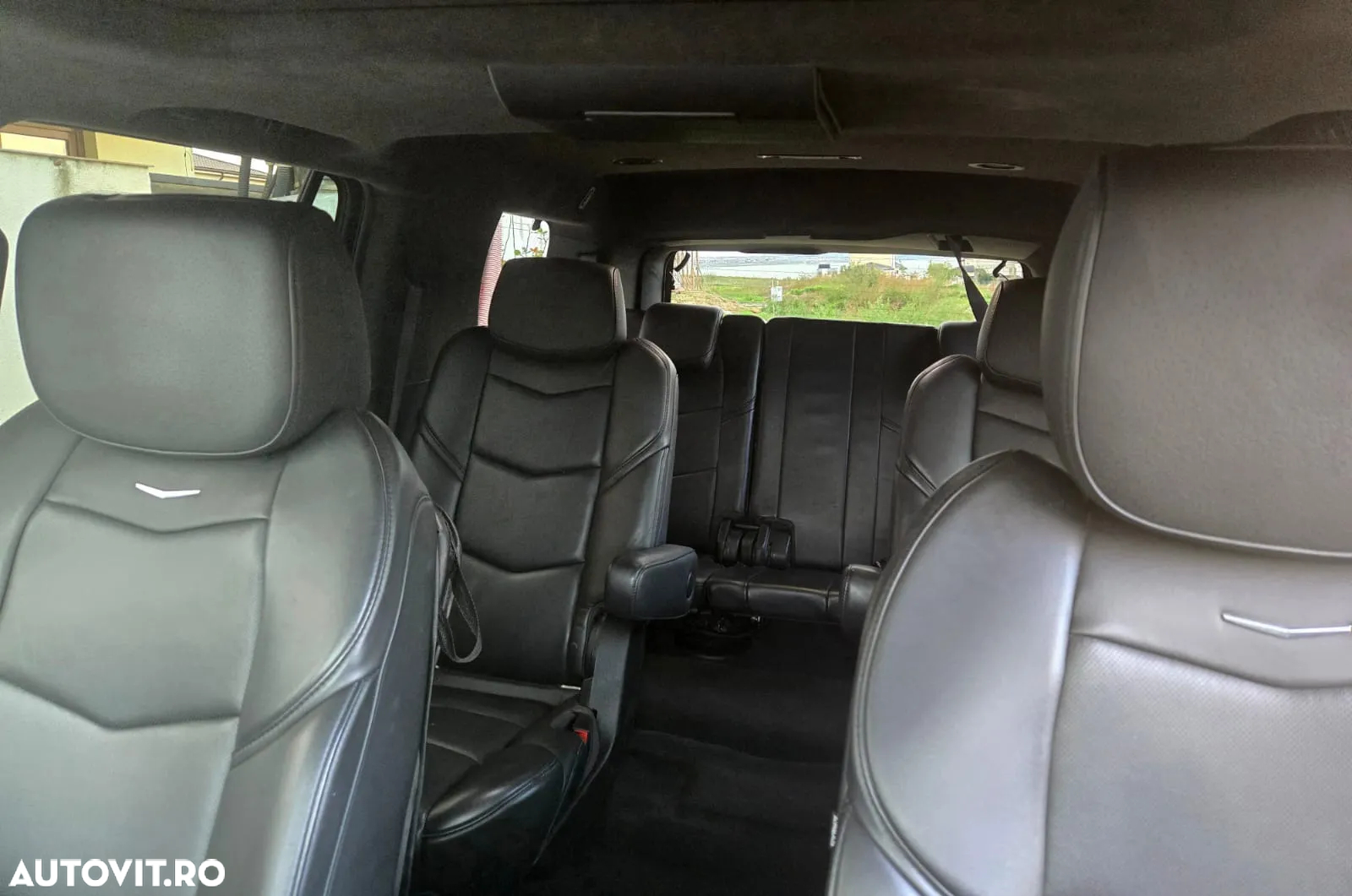 Cadillac Escalade 6.2 V8 AWD AT Platinum - 29