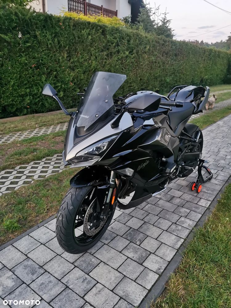 Kawasaki Ninja 1000 SX - 9