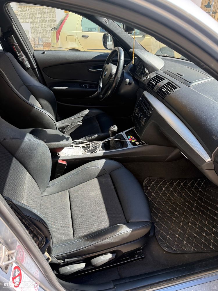 BMW 118 d Pack M - 2