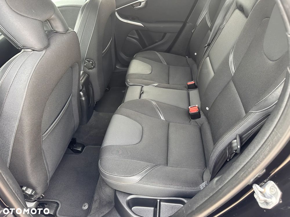 Volvo V40 - 22