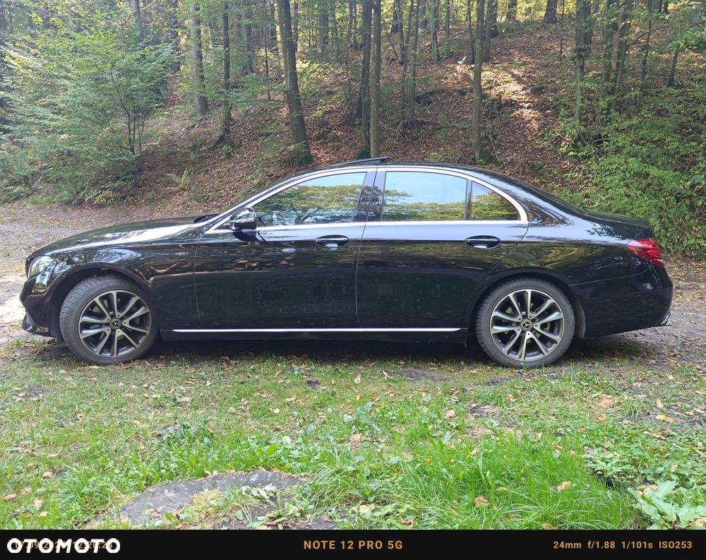 Mercedes-Benz Klasa E 220 d 9G-TRONIC Exclusive - 2