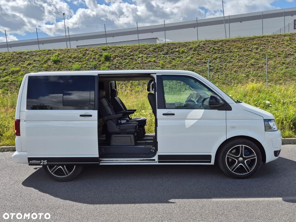 Volkswagen Multivan - 10