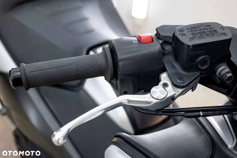 Yamaha Tmax - 31