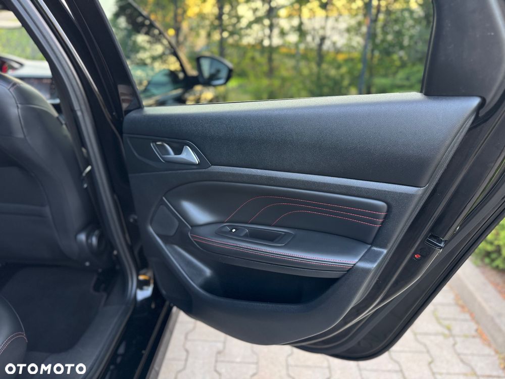 Peugeot 308 BlueHDi 150 Stop & Start GT-Line Edition - 28