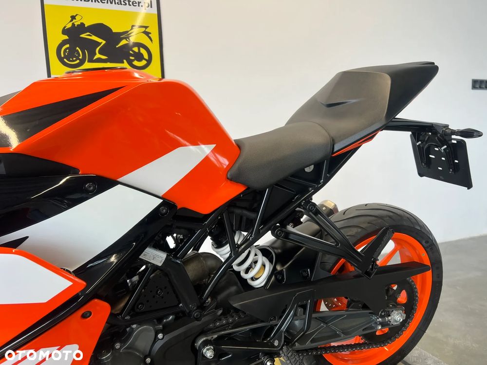 KTM RC 125 - 11