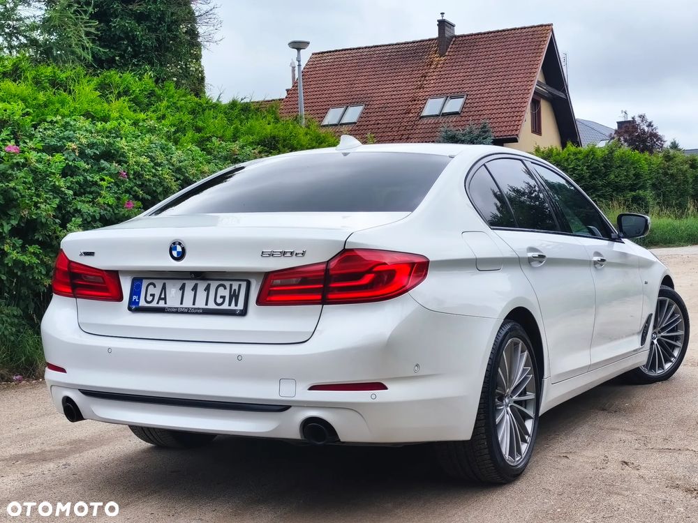 BMW Seria 5 520d Sport Line - 6