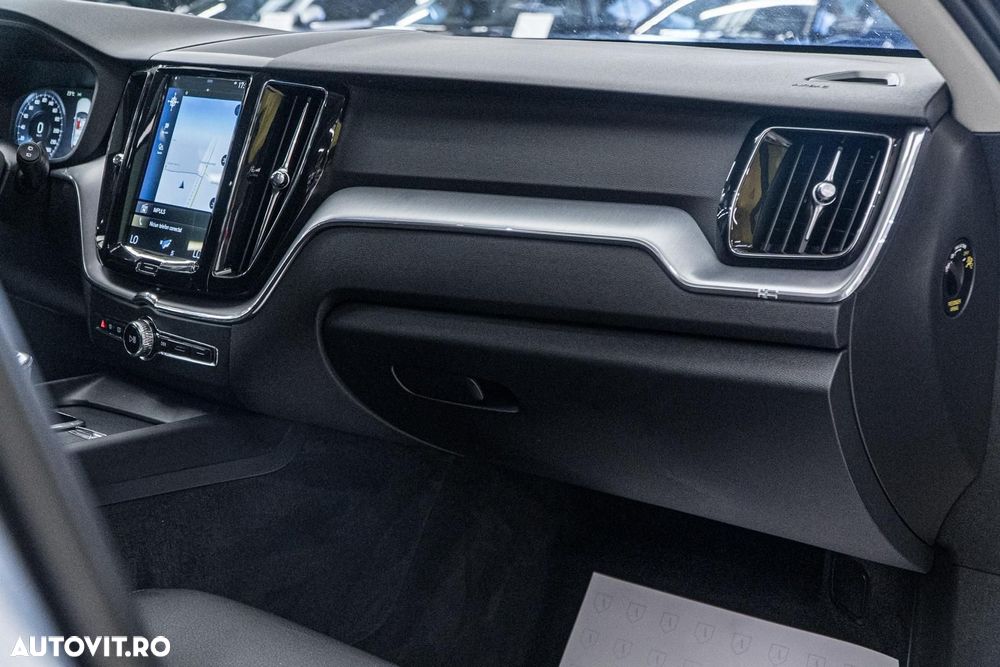 Volvo XC 60 Recharge T8 Twin Engine eAWD Inscription - 33