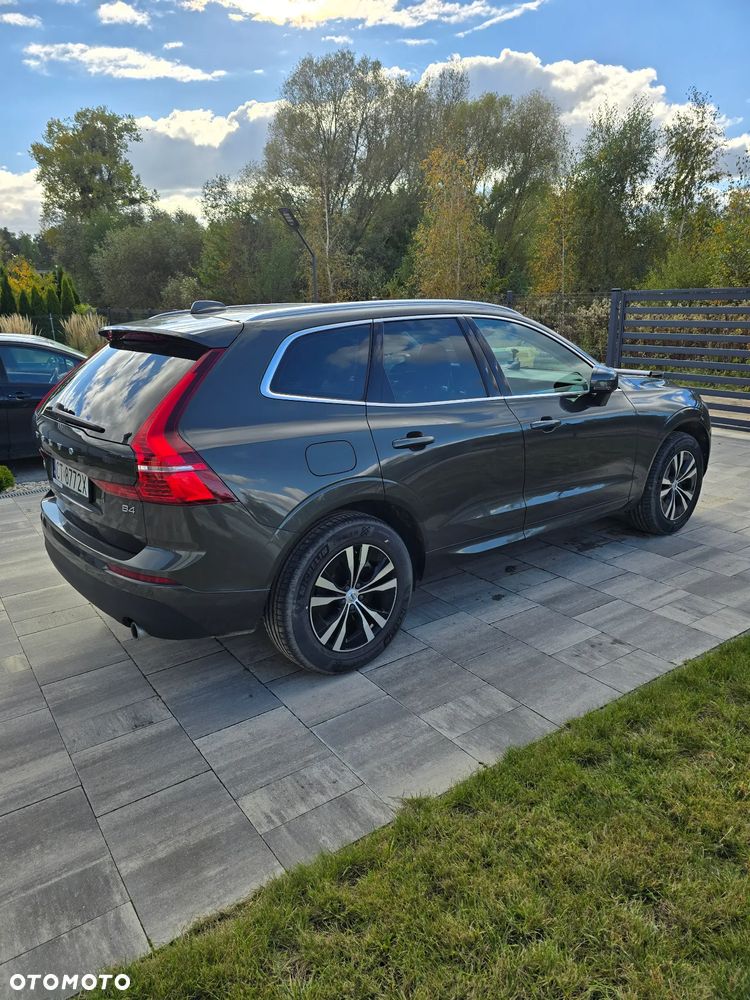 Volvo XC 60 B4 B Momentum - 5