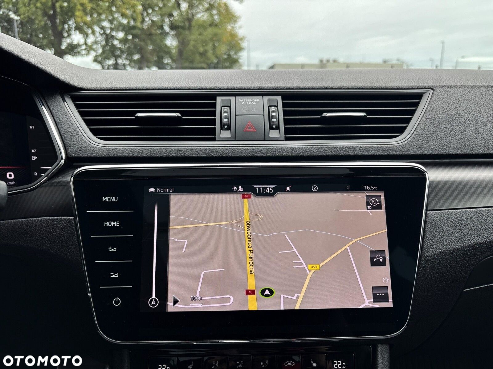 Skoda Superb 2.0 TDI SCR Sportline DSG - 22