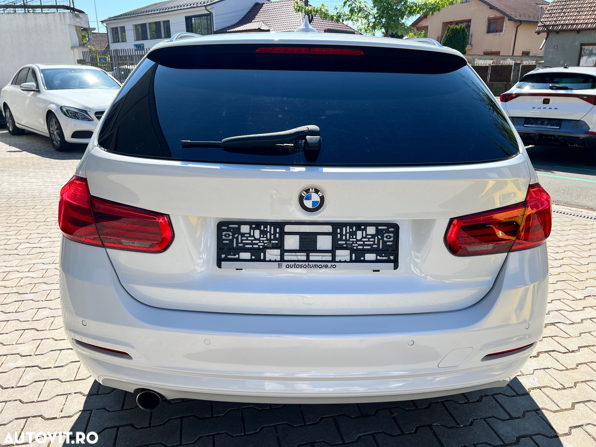 BMW Seria 3 318d Touring Aut. Advantage - 10