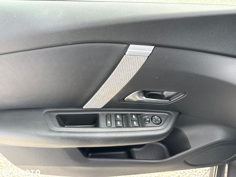 Citroën C4 1.5 BlueHDi Feel S&S EAT8 - 19