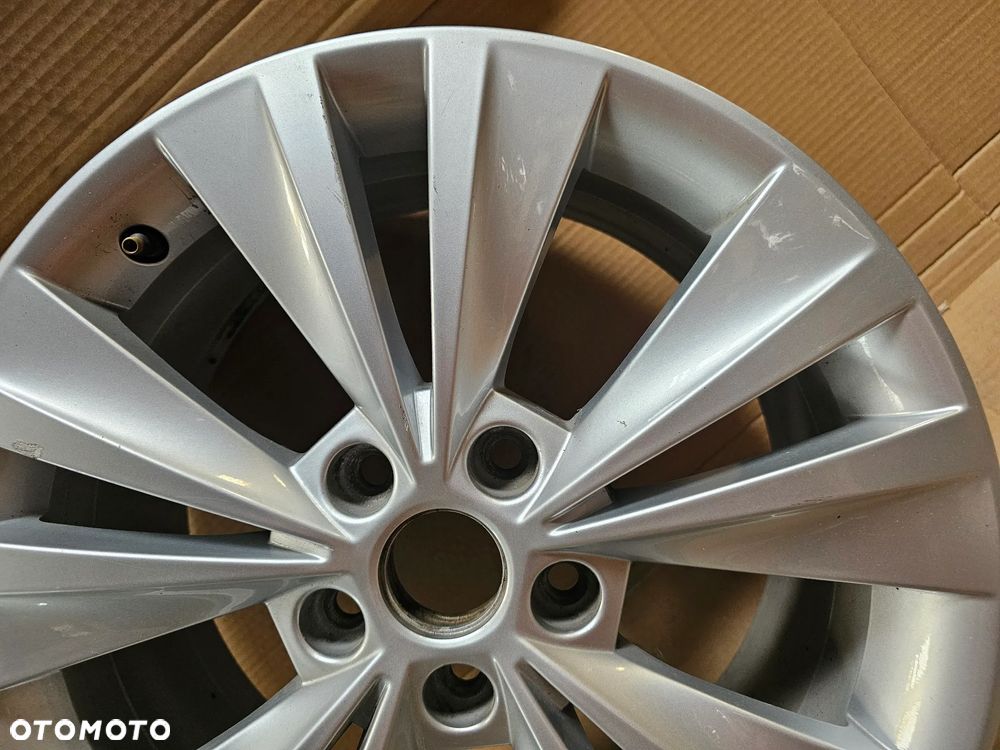 (F46) Skoda OE Superb Octavia III / 3T0601025S / 7Jx17 ET49 5x112 - 3