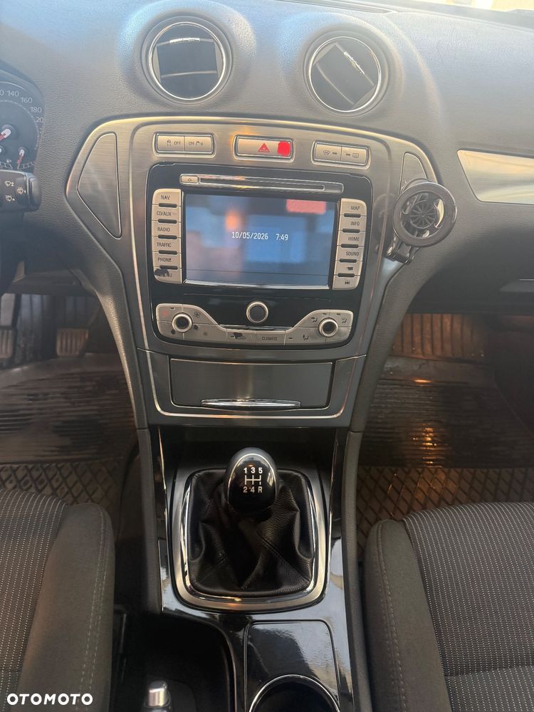 Ford Mondeo 2.0 Viva - 10