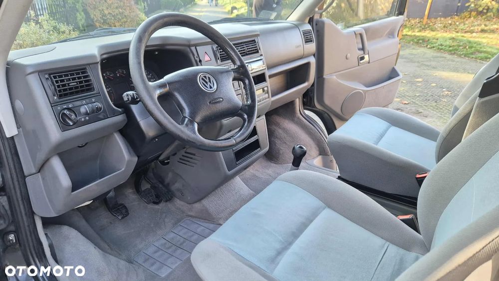 Volkswagen Multivan TDI - 11