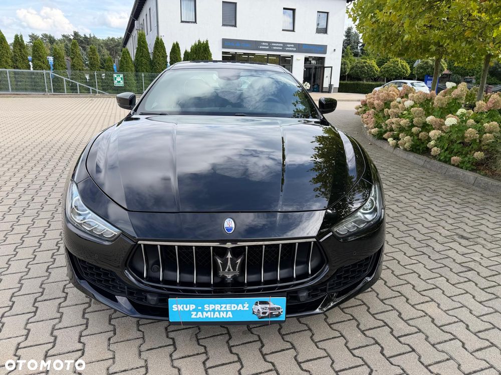 Maserati Ghibli GranSport - 37
